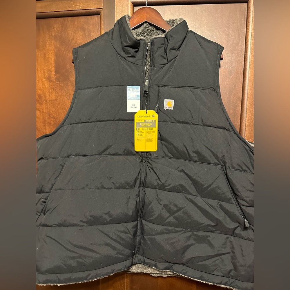 Brand new with tags Carhart Montana Insulated Vest Relaxed Fit